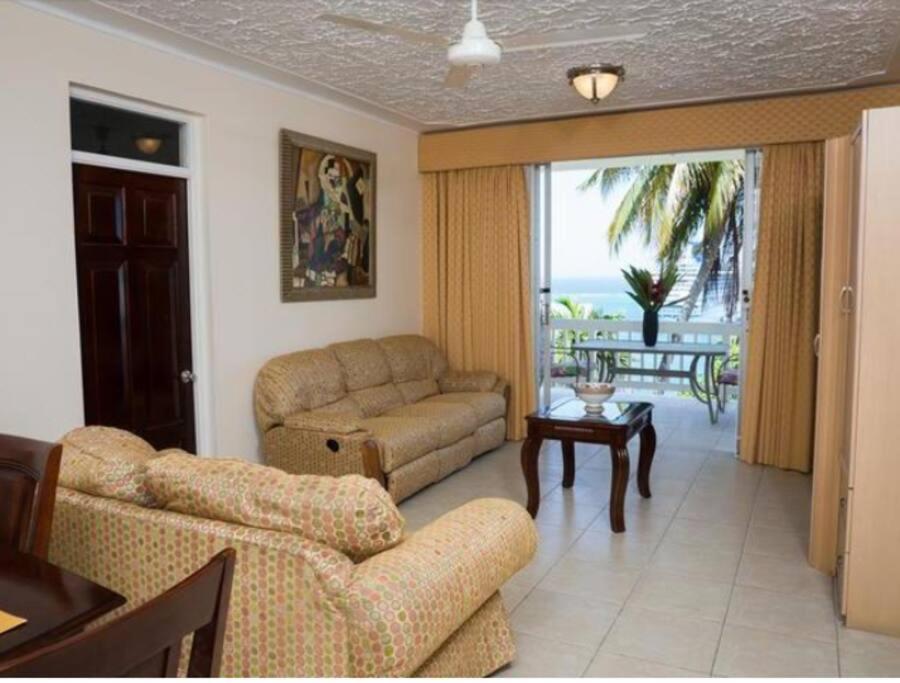 Ocho Rios 2 Bedroom Apartment/Flat エクステリア 写真