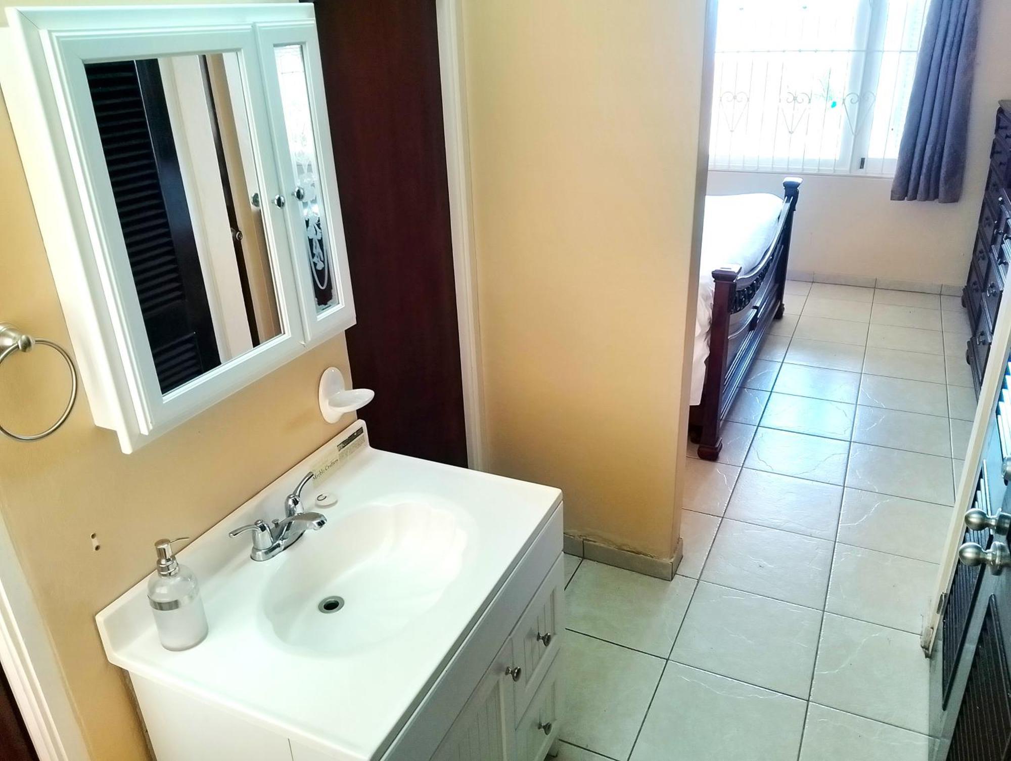 Ocho Rios 2 Bedroom Apartment/Flat エクステリア 写真