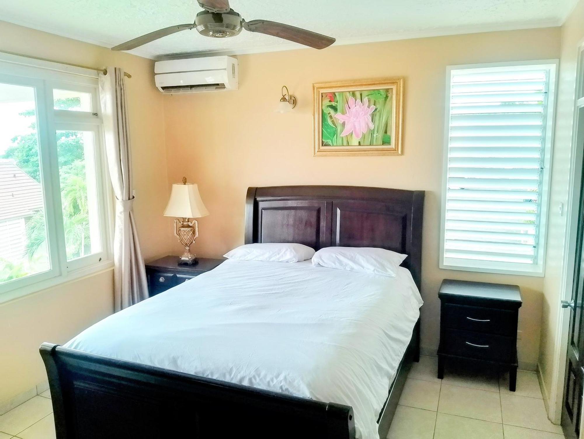Ocho Rios 2 Bedroom Apartment/Flat エクステリア 写真